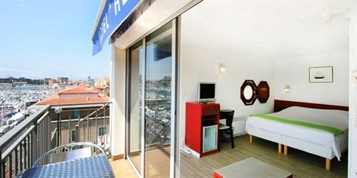 Hermès Hotel 2*